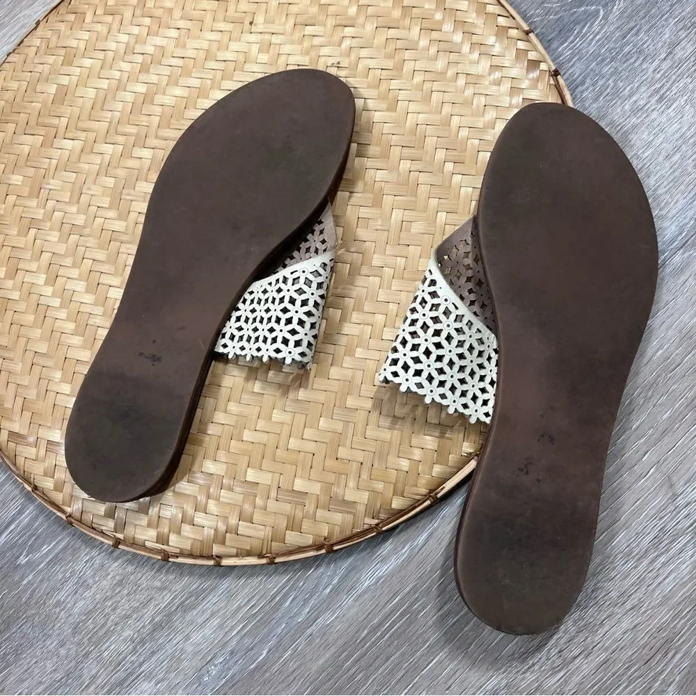Tory burch roselle flower perforated leather thong‎ sandal